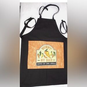 Apron men’s bbq apron, NWT never worn, “Burnt by dad-King of the Grill”